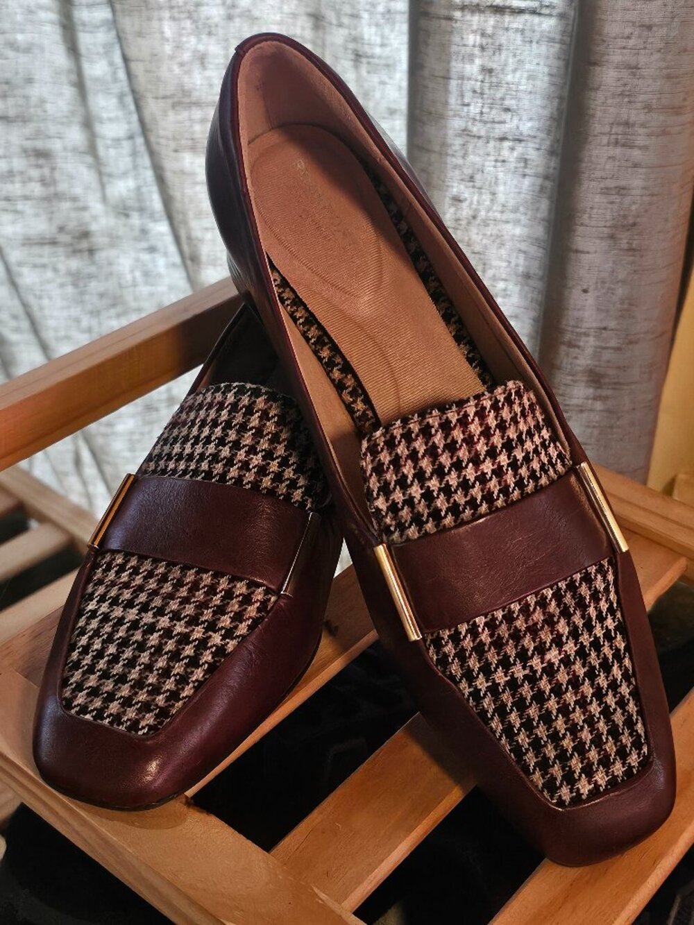 Rockport Women's Burgundy and Houndstooth Slip-On Loafers - Picture 1 of 6